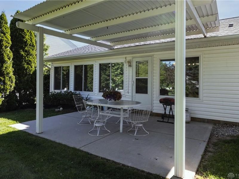 9827 Olde Park Drive, Bethel Township, OH 45371 Photo 3