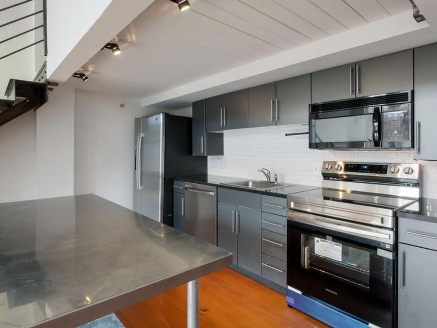 1027 Arch Street, Unit 407, Philadelphia, PA 19107 Main Photo