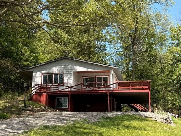 71 E Mohawk Drive , Malvern, OH 44644