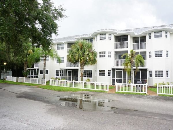 2077 WETLAND POINT , Unit 1103, LUTZ, FL 33558