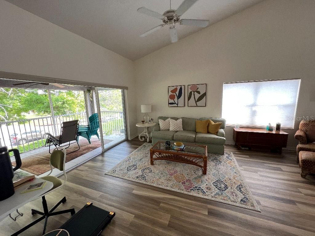 9485 Hamlin Boulevard, Unit 8, Seminole, FL 33776 Photo