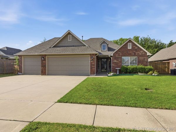 13104 E 112th Street North, Owasso, OK 74055