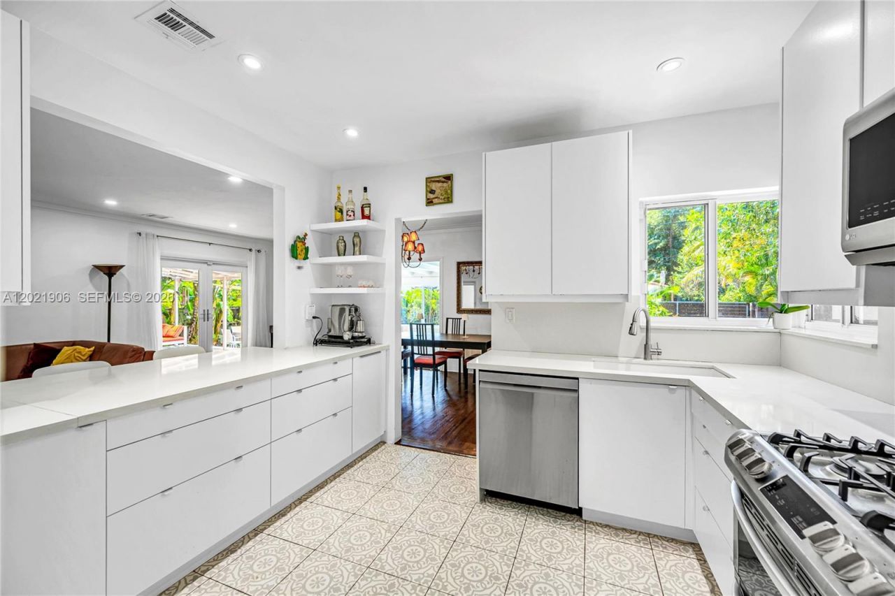 50 NE 110th St , Miami Shores, FL 33161 Photo