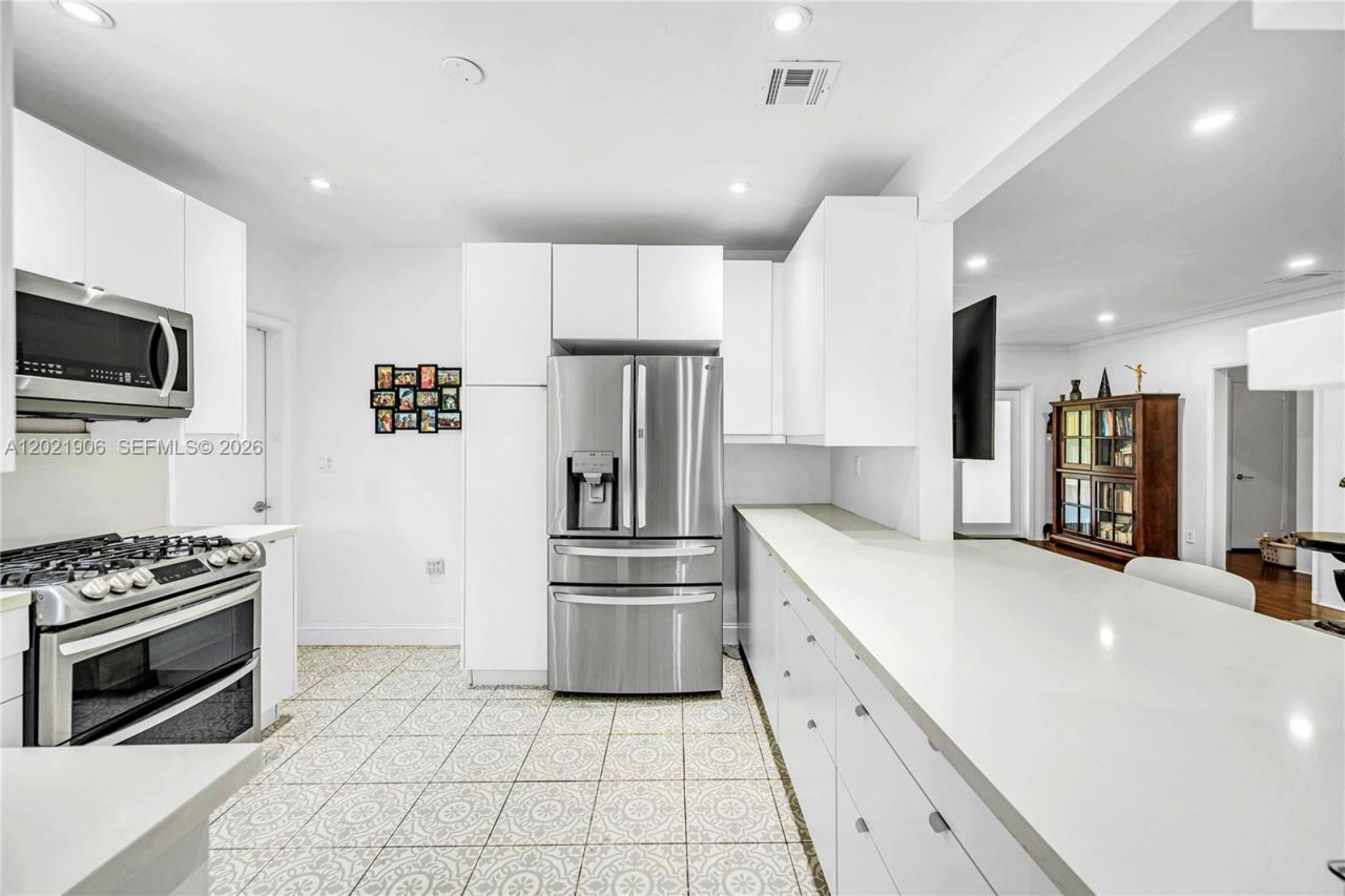 50 NE 110th St , Miami Shores, FL 33161 Photo