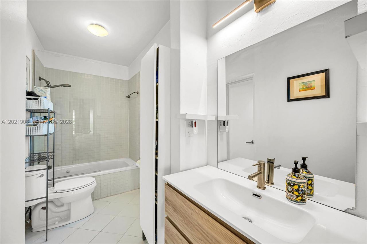 50 NE 110th St , Miami Shores, FL 33161 Photo