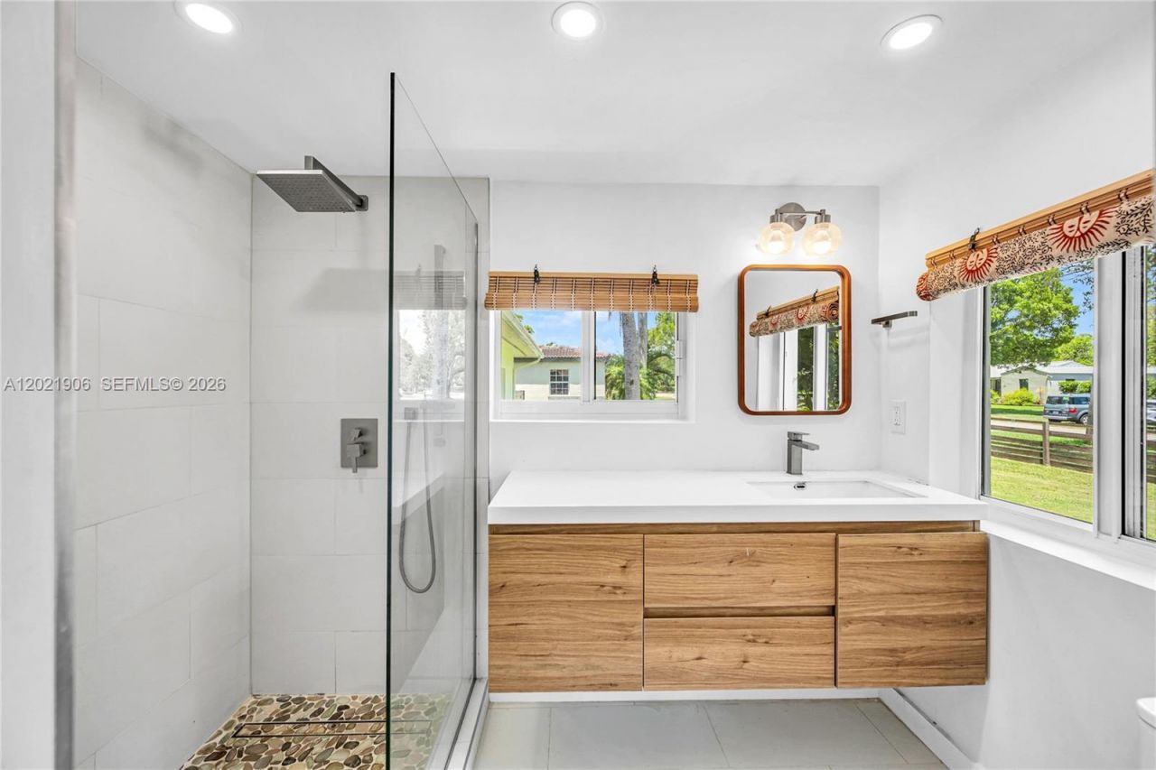 50 NE 110th St , Miami Shores, FL 33161 Photo