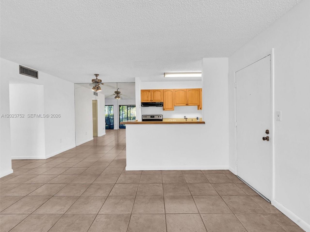 831 NE 199th St, Unit 101-34, Miami, FL 33179 Photo