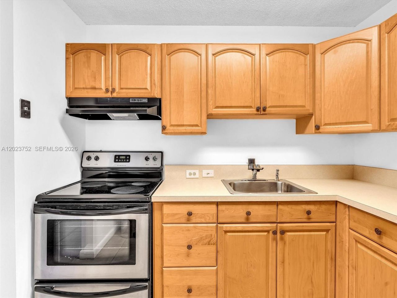 831 NE 199th St, Unit 101-34, Miami, FL 33179 Photo