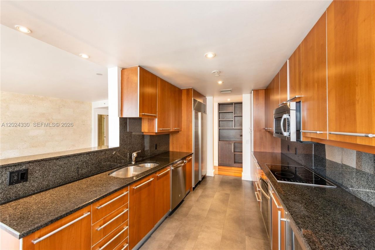 901 Brickell Key Blvd , Unit 2006, Miami, FL 33131 Photo