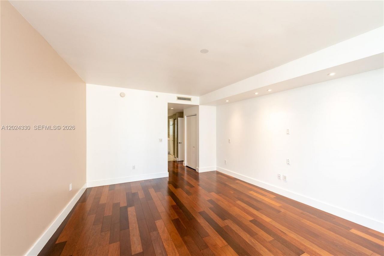 901 Brickell Key Blvd , Unit 2006, Miami, FL 33131 Photo