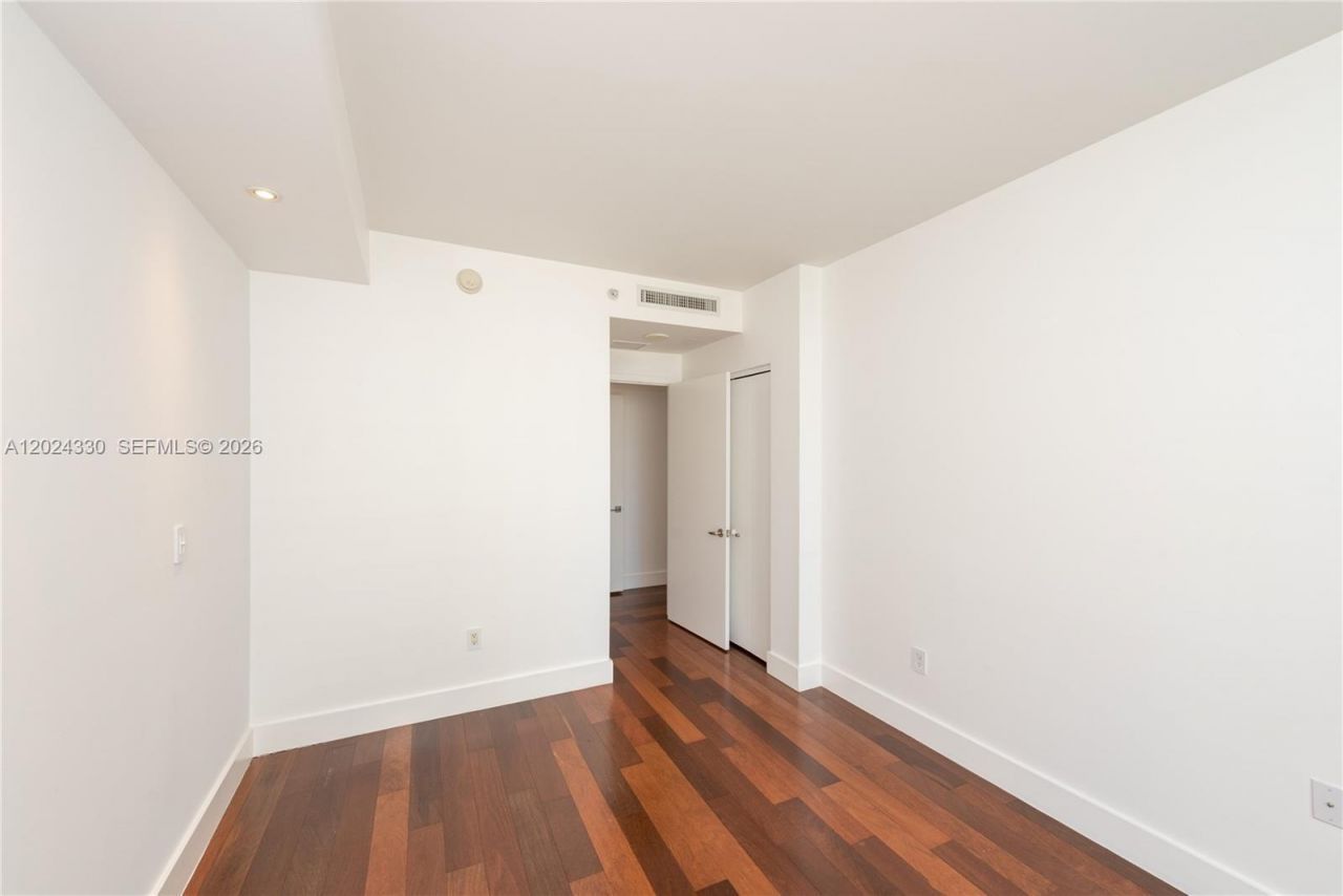 901 Brickell Key Blvd , Unit 2006, Miami, FL 33131 Photo