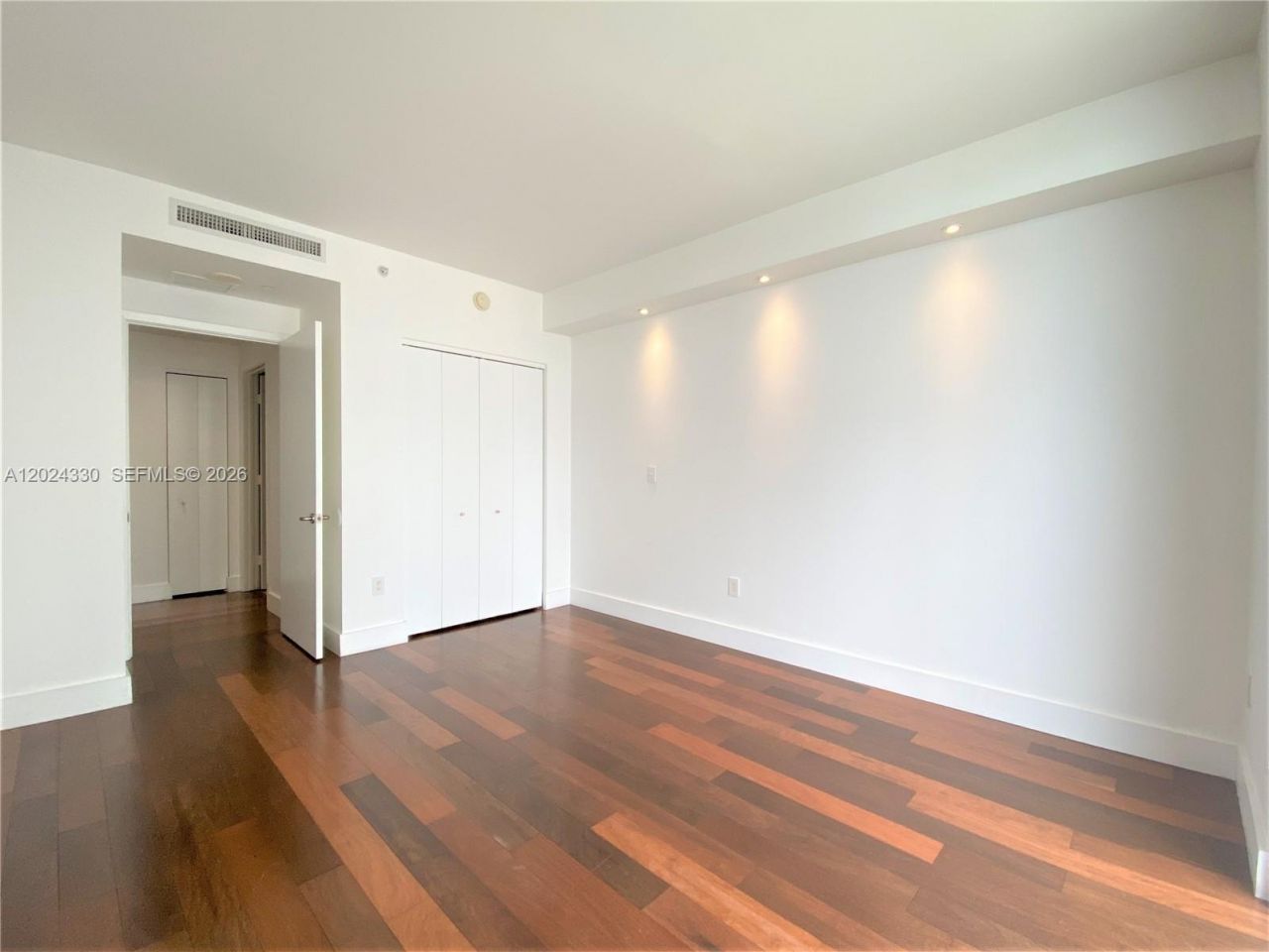 901 Brickell Key Blvd , Unit 2006, Miami, FL 33131 Photo