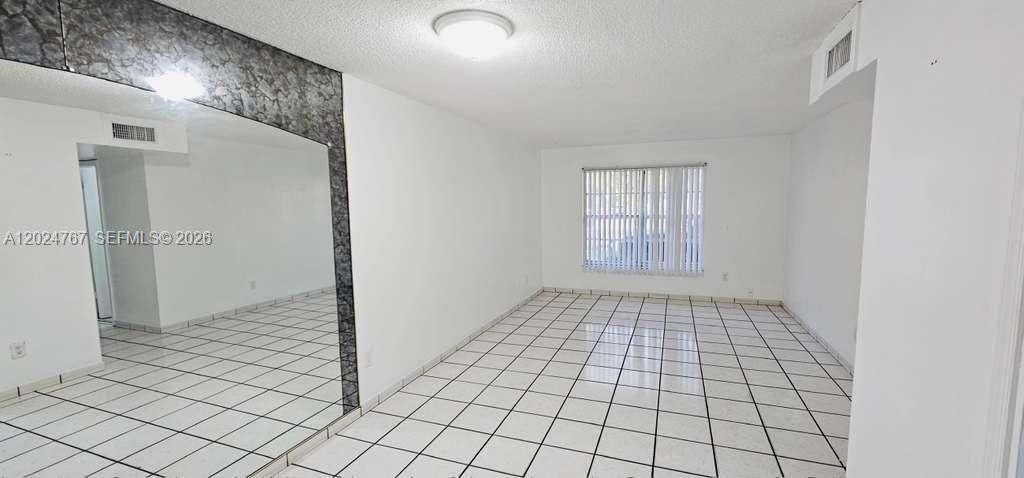 6820 W Flagler St , Unit 105, Miami, FL 33144 Photo