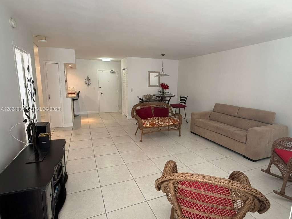 5313 Collins Ave , Unit 1109, Miami Beach, FL 33140 Photo