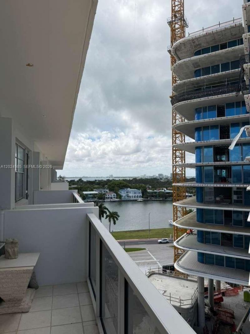 5313 Collins Ave , Unit 1109, Miami Beach, FL 33140 Photo
