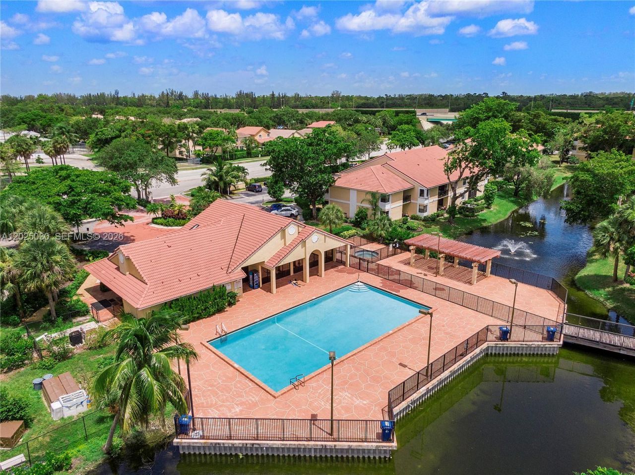 5661 Riverside Dr, Unit 103B7, Coral Springs, FL 33067 Photo