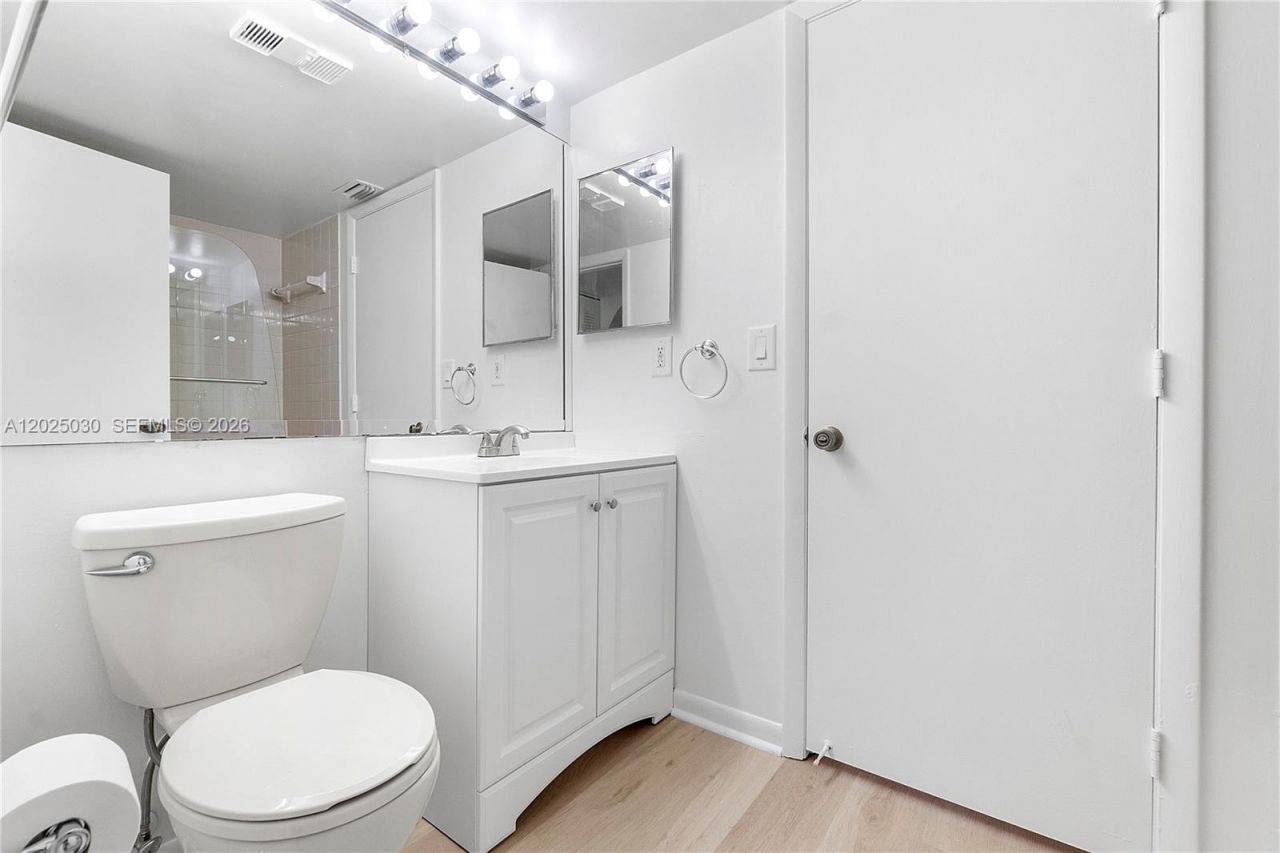 5661 Riverside Dr, Unit 103B7, Coral Springs, FL 33067 Photo