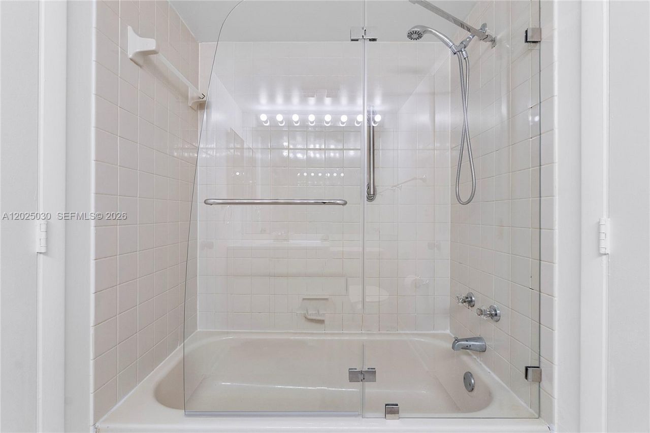 5661 Riverside Dr, Unit 103B7, Coral Springs, FL 33067 Photo