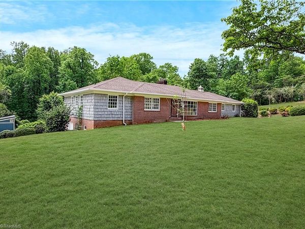 1101 Woodland Boulevard , Wilkesboro, NC 28697
