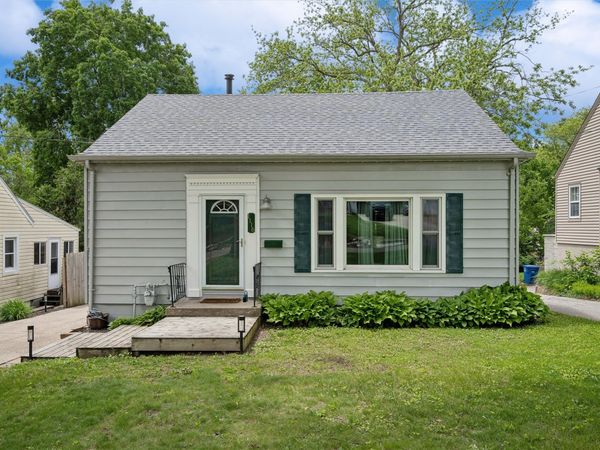 1116 58th Street, Des Moines, IA 50311