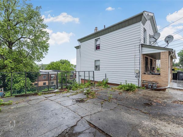 4733 Carpenter Avenue, Bronx, NY 10470