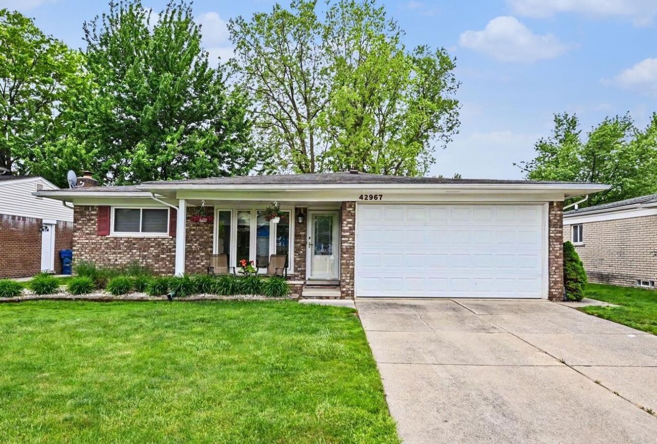 42967 Saxony Road, Canton, MI 48187 Main Photo