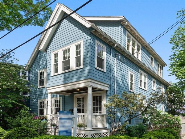 33 Ackers Ave, Unit 2, Brookline, MA 02445