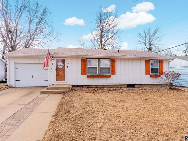 3917 E Claudette Dr, Sioux Falls, SD 57103
