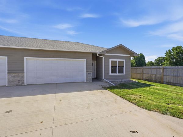 800 N Marquette Pl, Sioux Falls, SD 57110