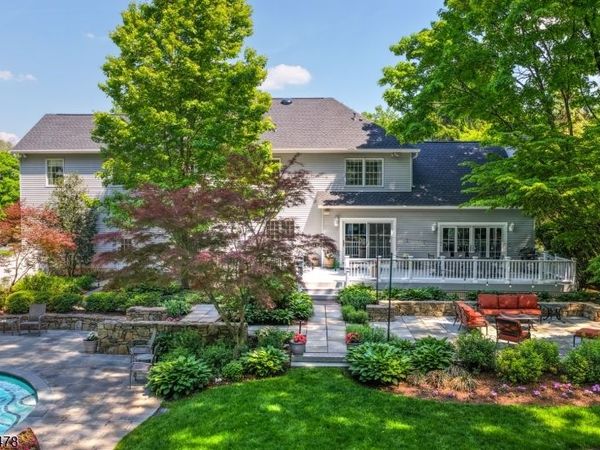 33 Saint Nickolas Way, Bernards, NJ 07920