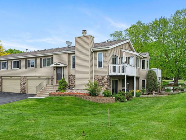 5189 Beachside Drive, Hopkins, MN 55343