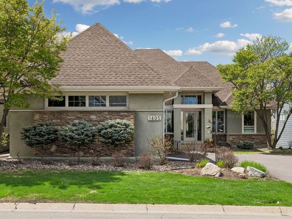 1405 Skyline Drive, Golden Valley, MN 55422