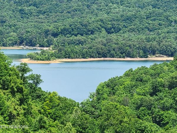 548 Hickory Pointe Lane, Maynardville, TN 37807