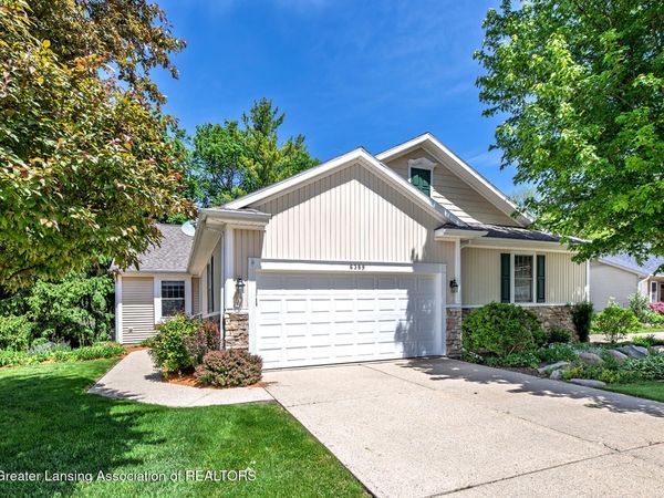 6389 Highland Ridge Drive, East Lansing, MI 48823