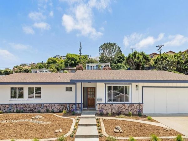2345 Worden Street, Point Loma, CA 92107