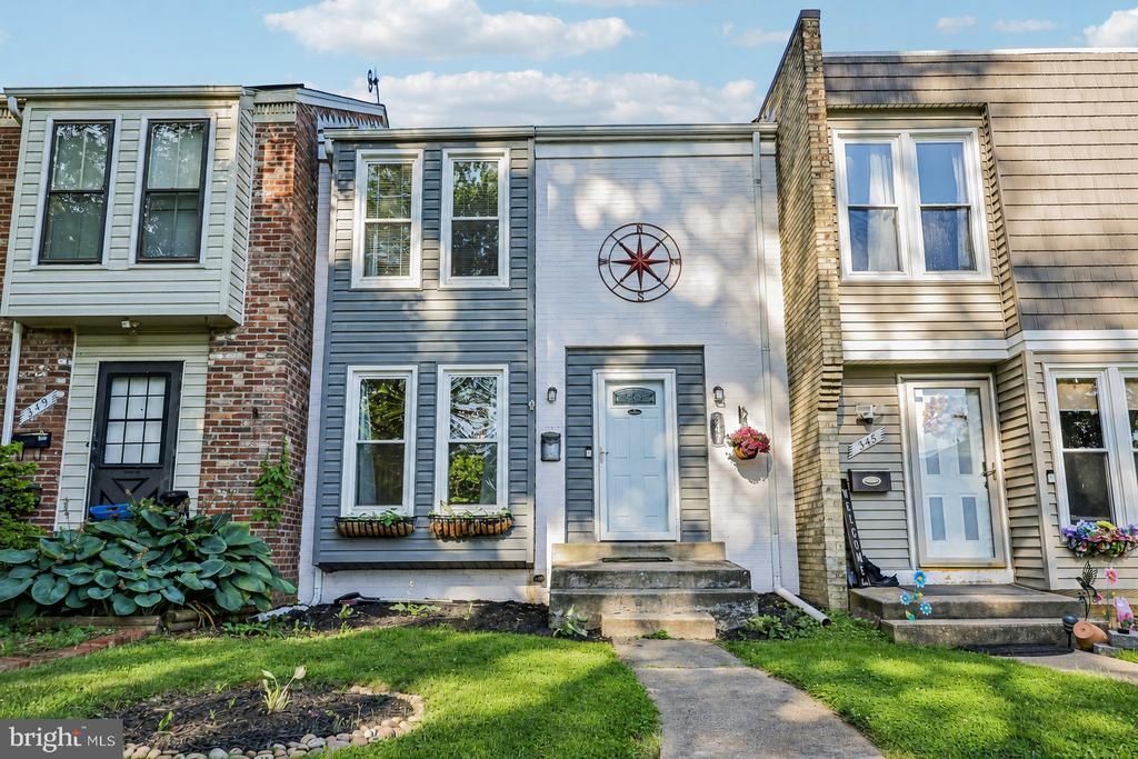 347 Shenandoah Street Se, Leesburg, VA 20175 Main Photo