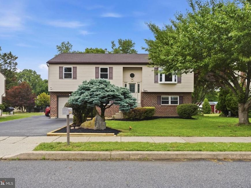 2206 Briarcliff Avenue , Upper Chichester, PA 19061 Main Photo