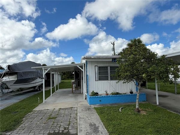 248 Flame LN , NORTH FORT MYERS, FL 33917