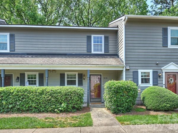 3131 Heathstead Place , Charlotte, NC 28210