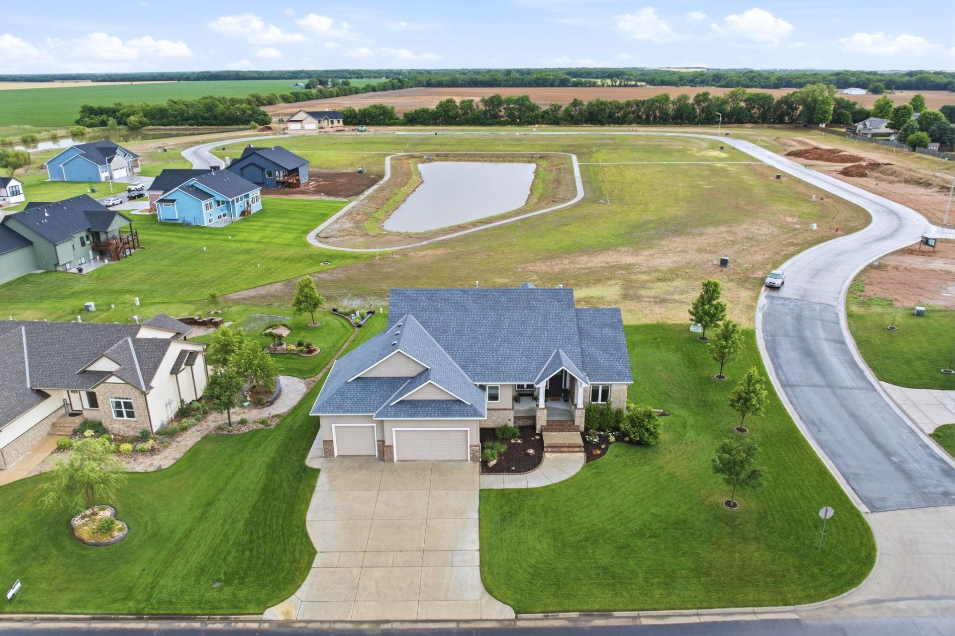 1101 E Park Glen St, Clearwater, KS 67026 Main Photo