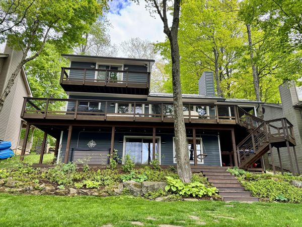 553 Highland Hills Drive, Howard, OH 43028
