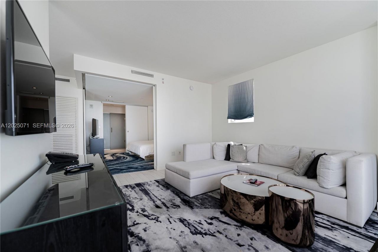 3101 Bayshore Dr , Unit 1402, Fort Lauderdale, FL 33304 Photo