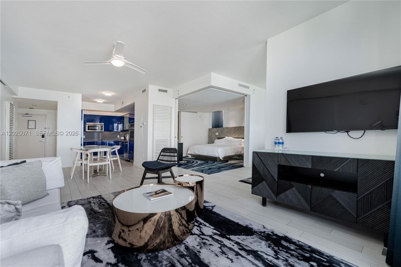 3101 Bayshore Dr , Unit 1402, Fort Lauderdale, FL 33304 Photo
