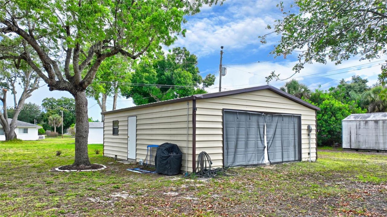 316 North Ave. , Lehigh Acres, FL 33936 Photo