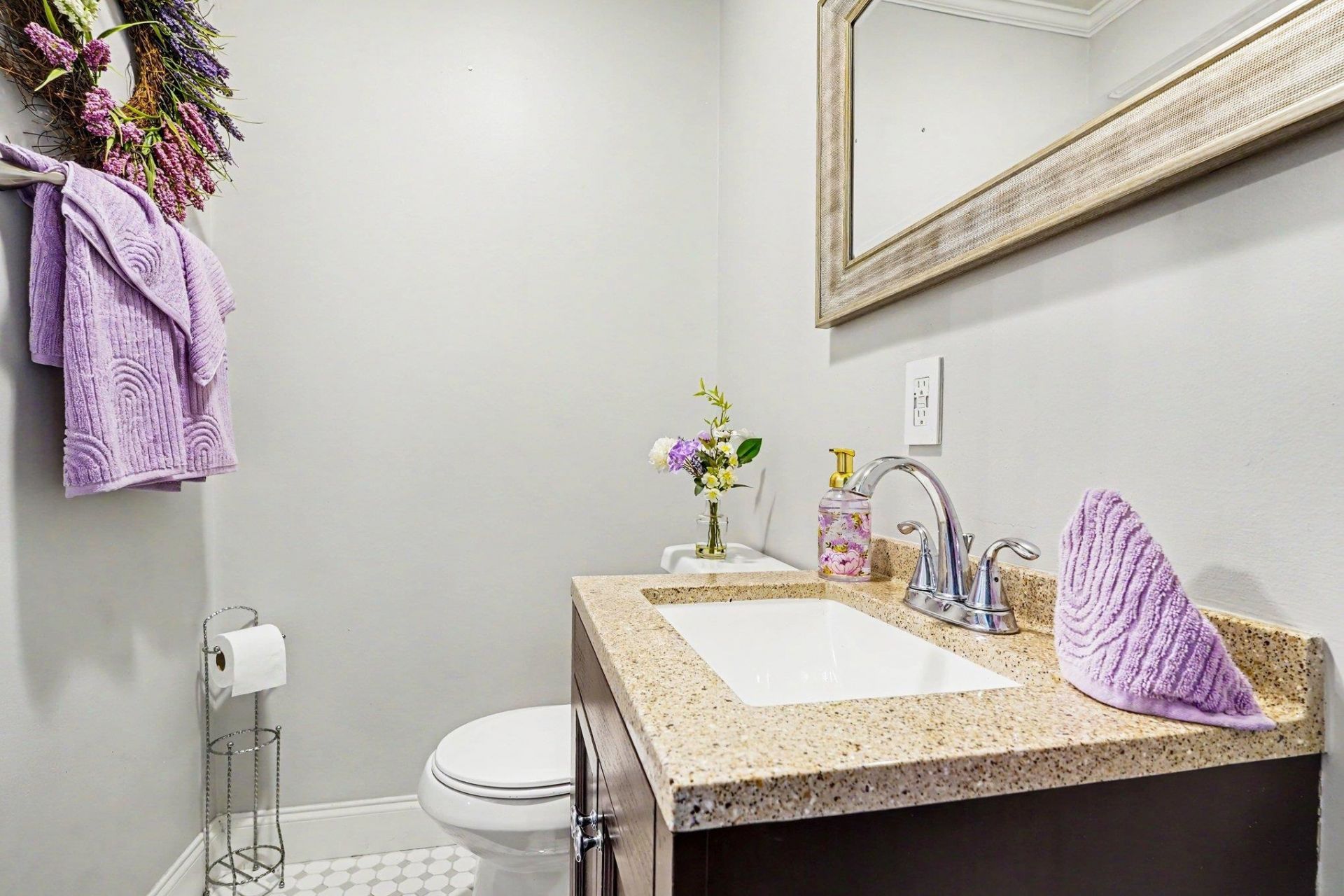 1010 Moss Dr.  Photo 15