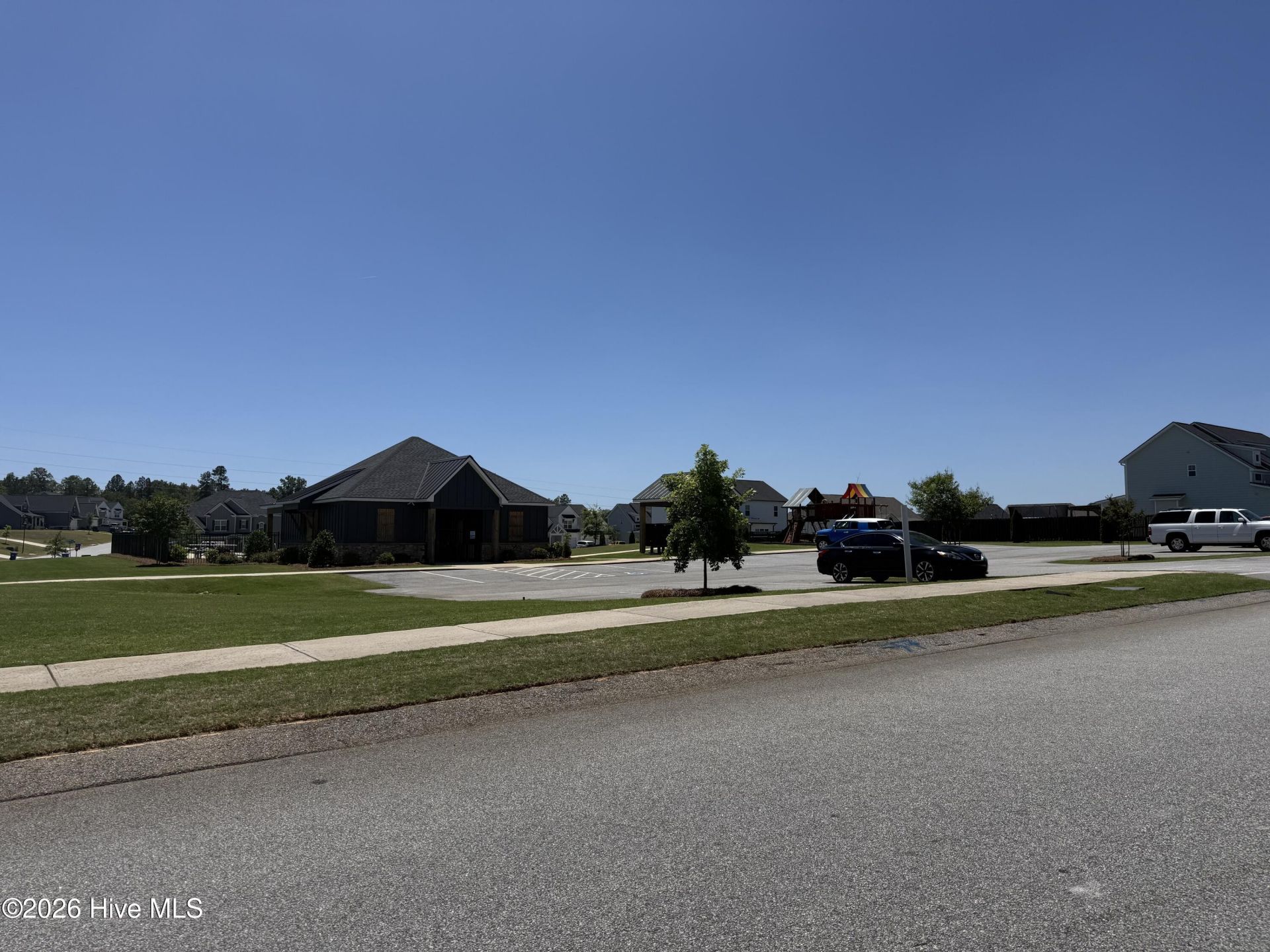 8061 Crossbow Landing Photo 51
