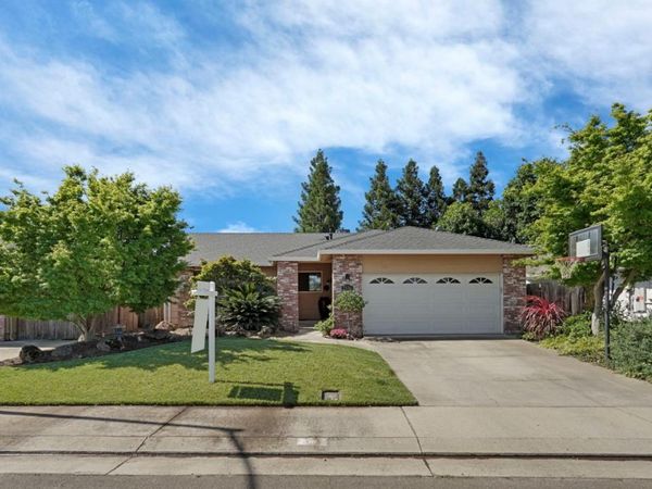2536 Bayberry Dr, Lodi, CA 95242