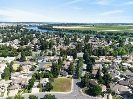 7701 E Shore Dr, Sacramento, CA 95831 Photo