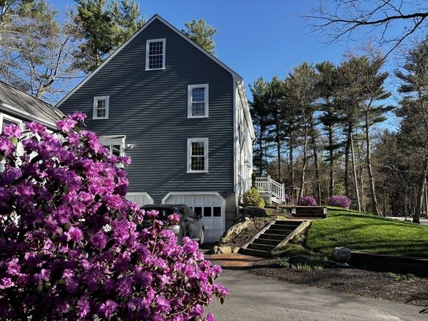142 Baker St, Walpole, MA 02081