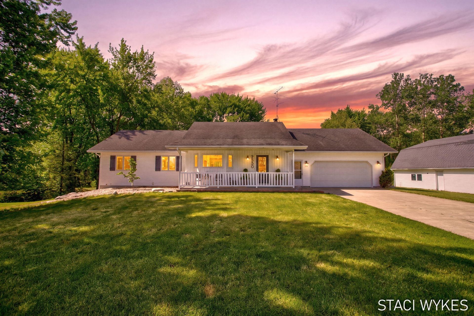 2550 Ranchland Drive Sw, Byron Center, MI 49315 Main Photo